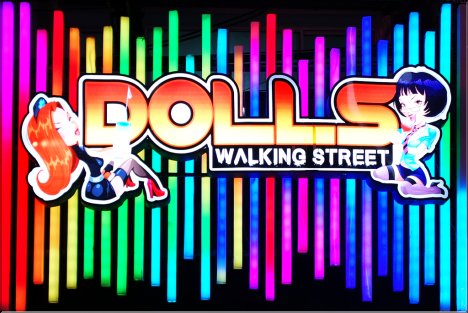 Dolls Walking Street