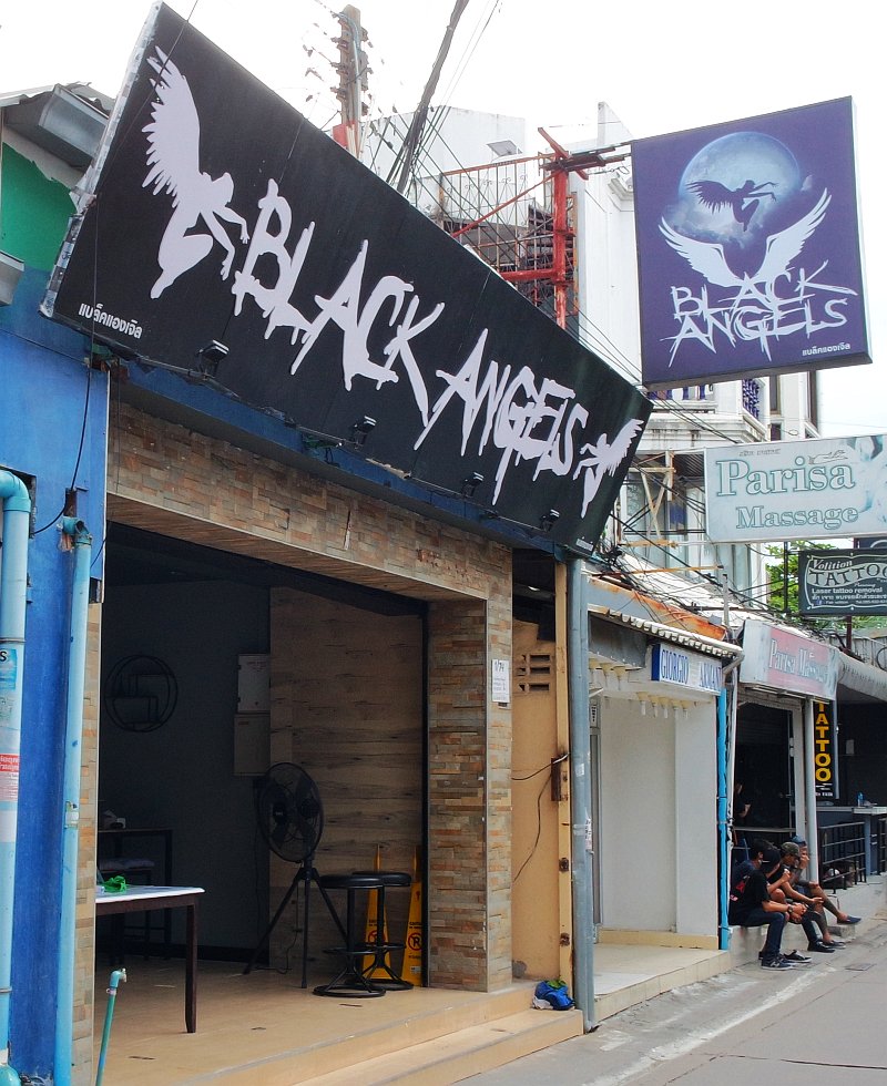 Black Angels Bar, Soi 7