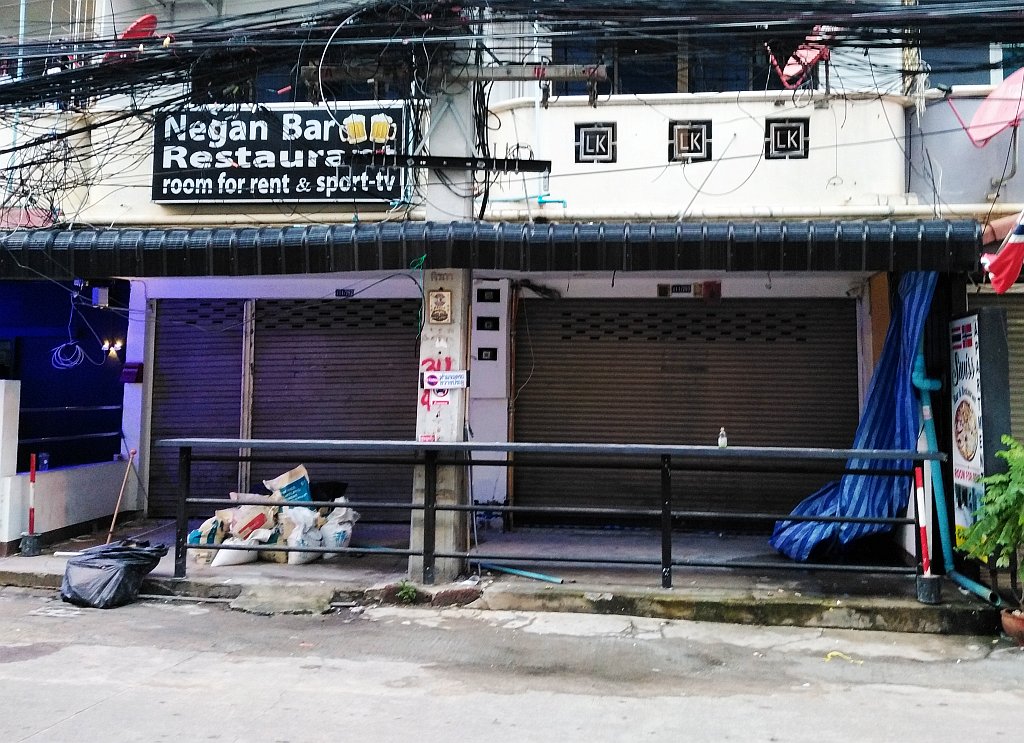 Negan Bar & Restaurant closed