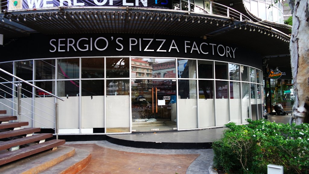 Sergio's Pizza Factory closed