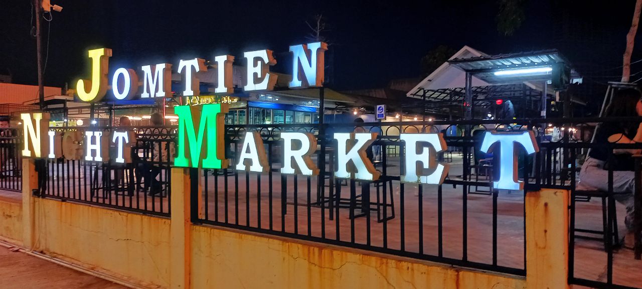 Jomtien Night Market, Jomtien Beach Road