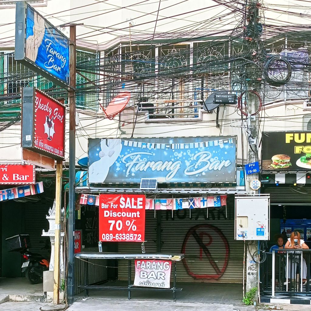 Farang Bar, Soi Lengkee