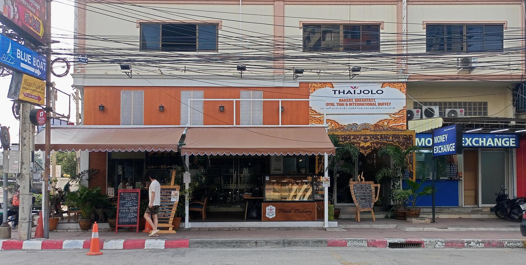 Thaijolo, Naklua Road