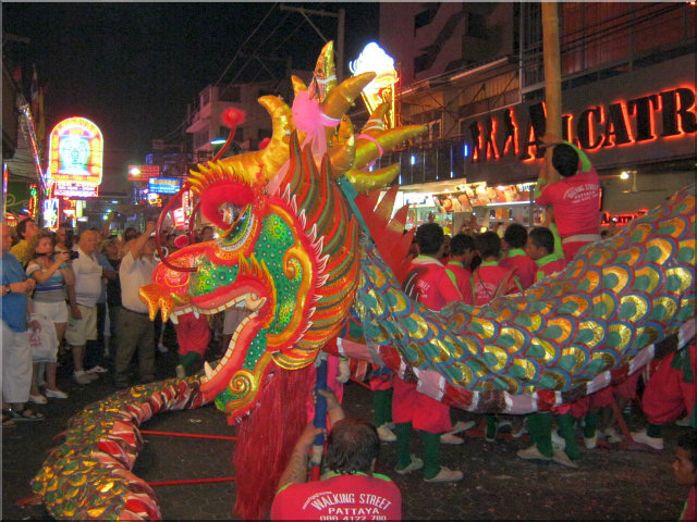 NightWalker's Pattaya Picture Show: Pattaya Lunar New Year 2011