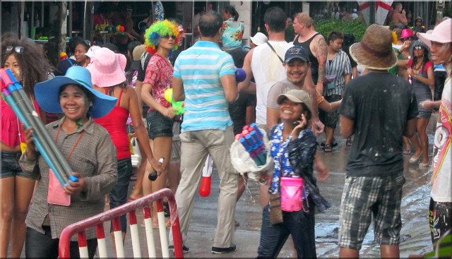 NightWalker's Pattaya Picture Show: Songkran Festival 2012