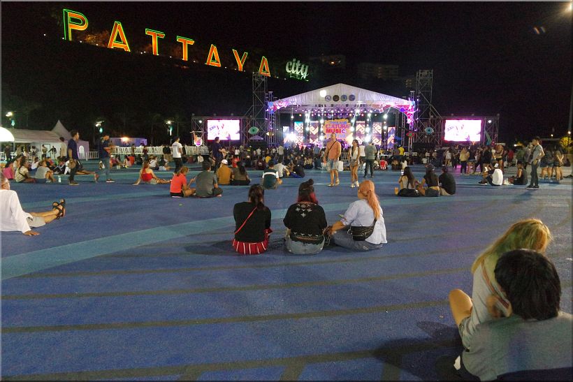 NightWalker's Pattaya Picture Show: Thailand Cultural Music Festival